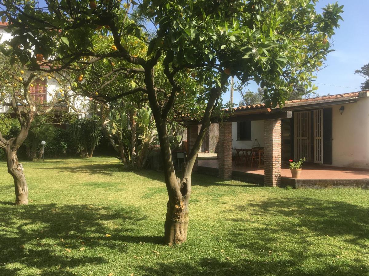 Villa Andrea Fondachello  Bagian luar foto